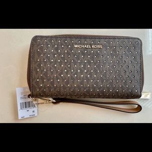 Michael Kors Wristlet - never used/brand new